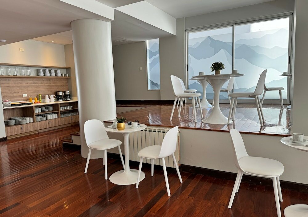 Фото Plaza Hotel Paseo