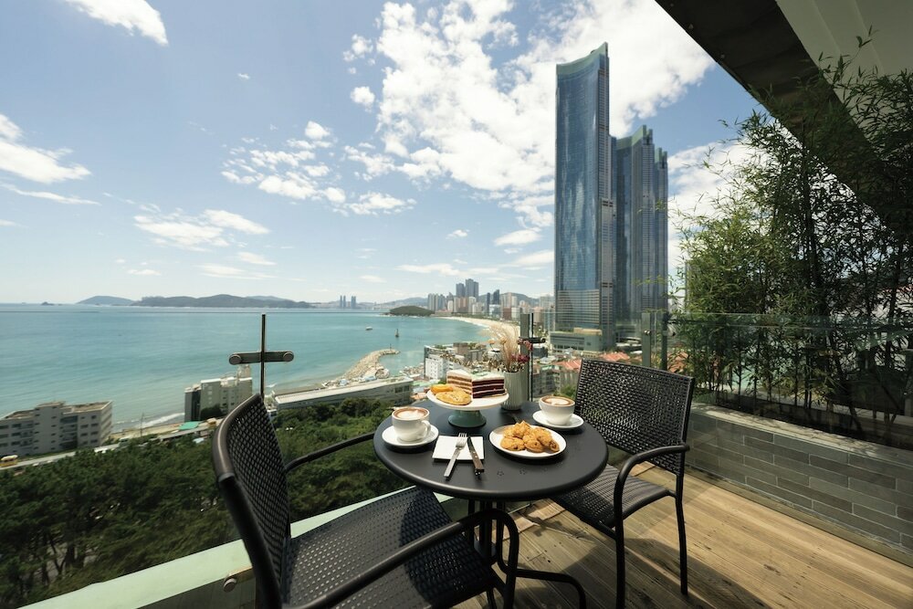 Фото Hotel Illua