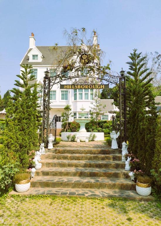 Фото Hillsborough The English Country House