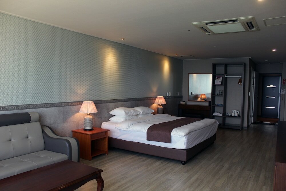 Фото Homers Hotel