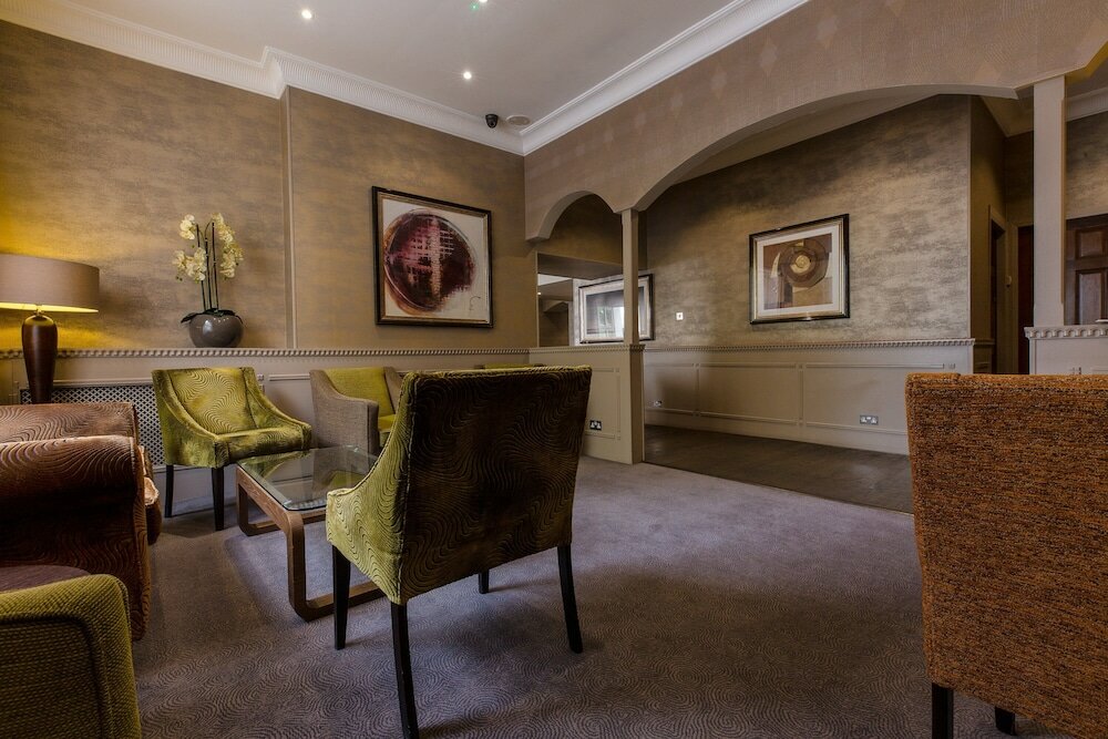 Фото Phoenix Hotel