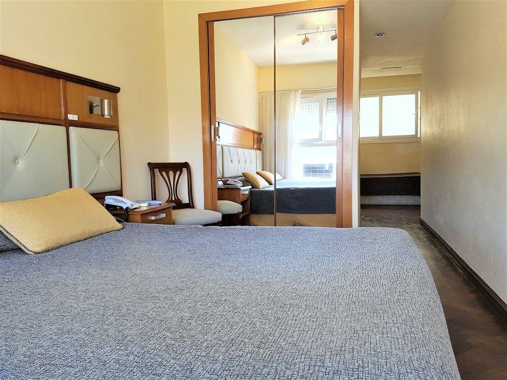 Фото Embajador Hotel