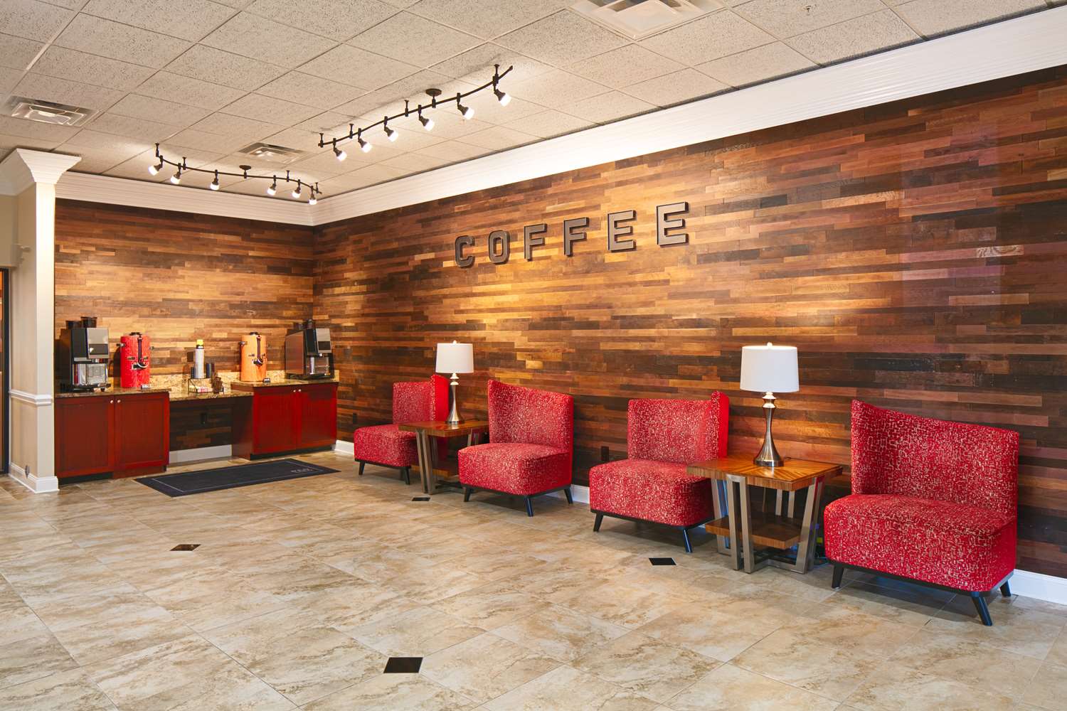 Фото Red Lion Hotel Orlando Lake Buena Vista South