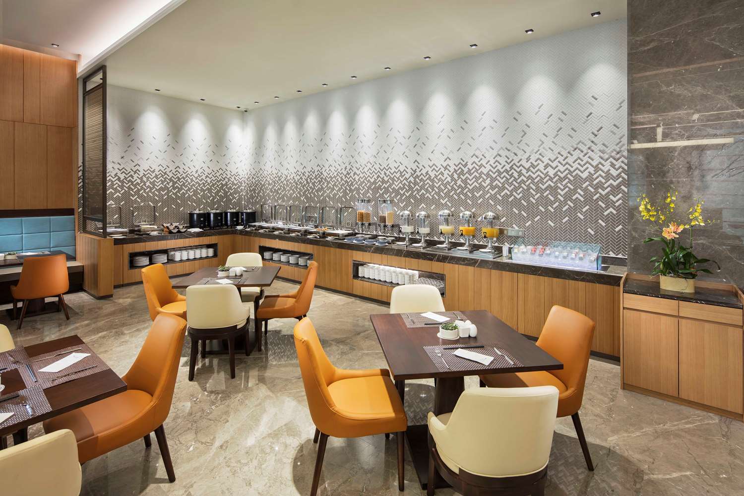 Фото Hilton Garden Inn Shiyan