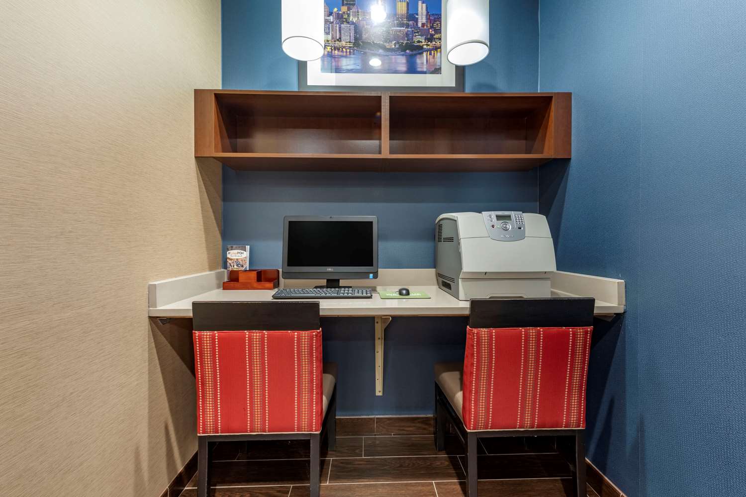 Фото Comfort Inn and Suites