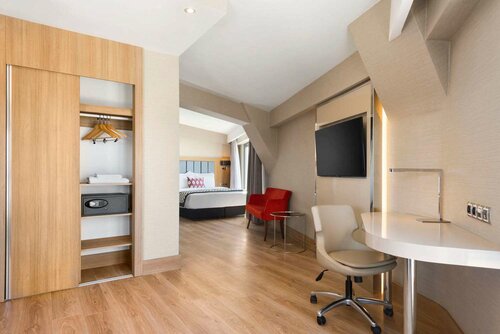 Гостиница Ramada Encore by Wyndham Eskisehir в Тепебаши
