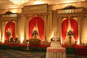 Гостиница Menara Peninsula Hotel Jakarta