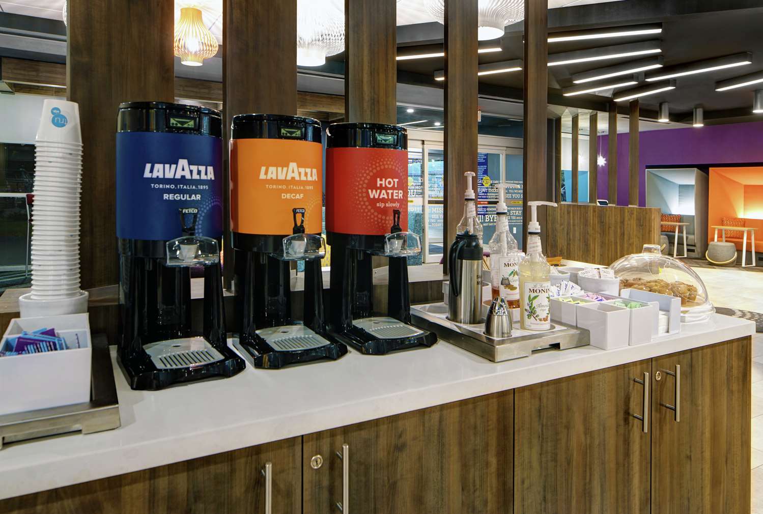 Фото Tru by Hilton Austin Airport, Tx