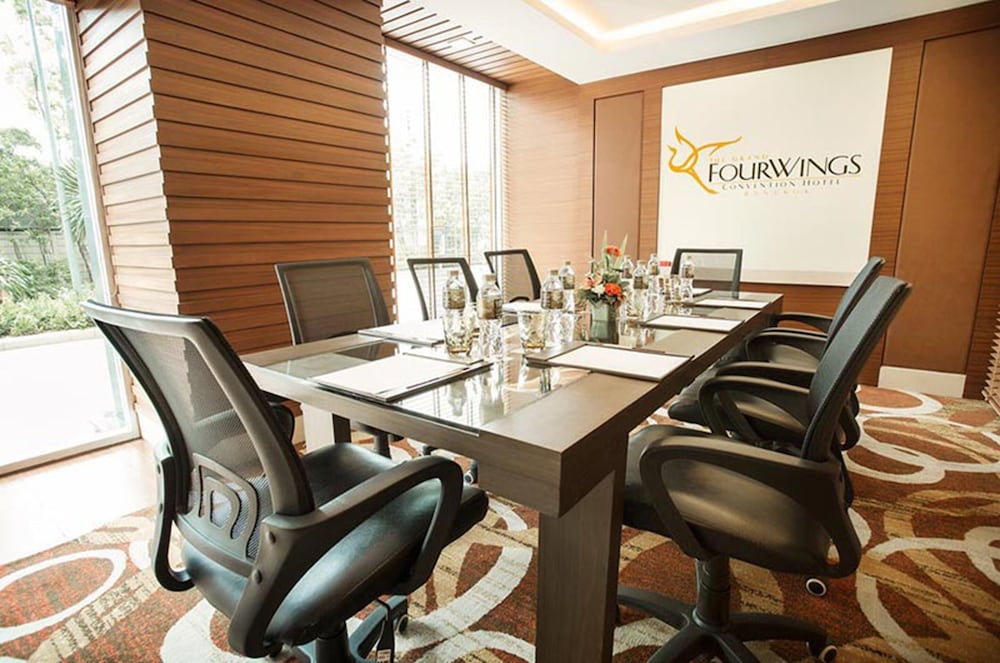 Фото The Grand Fourwings Convention Hotel