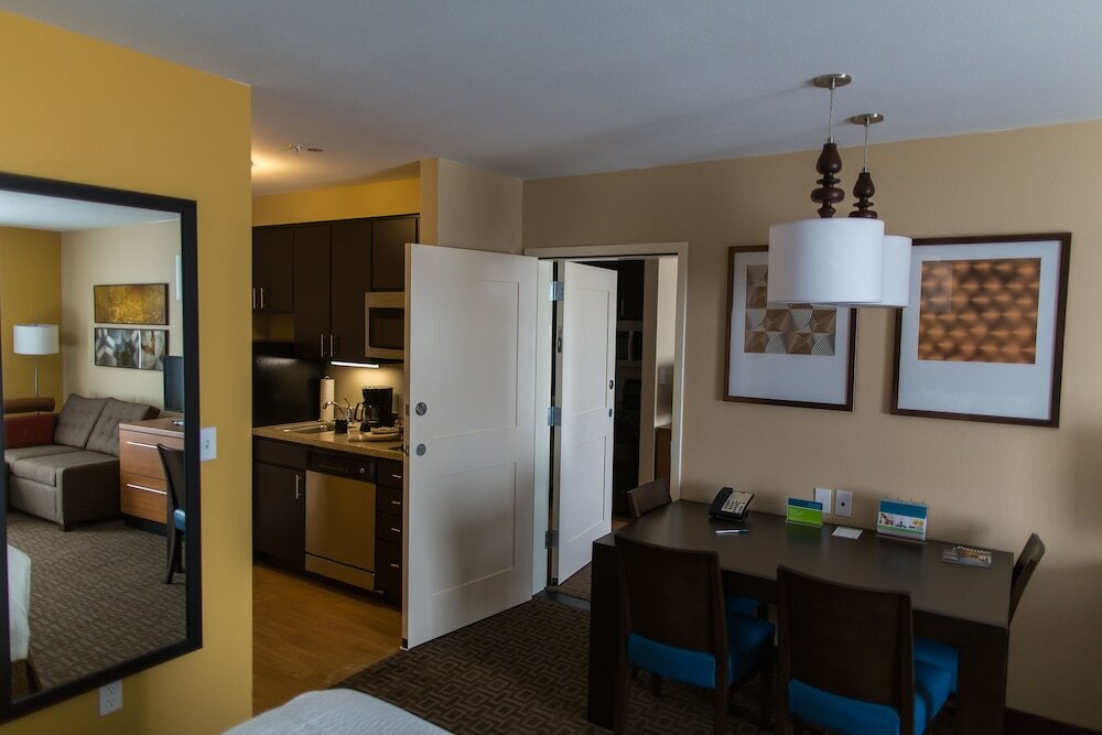 Фото TownePlace Suites by Marriott Lancaster