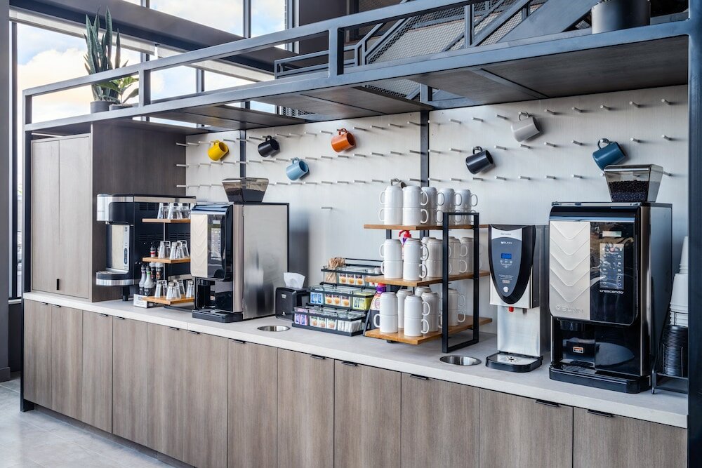 Фото Atwell Suites Denver Airport Tower Road, an Ihg Hotel