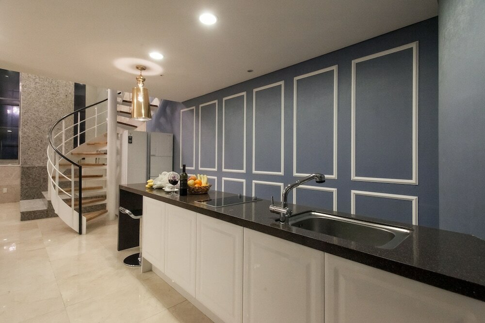 Фото Pharos Hotel