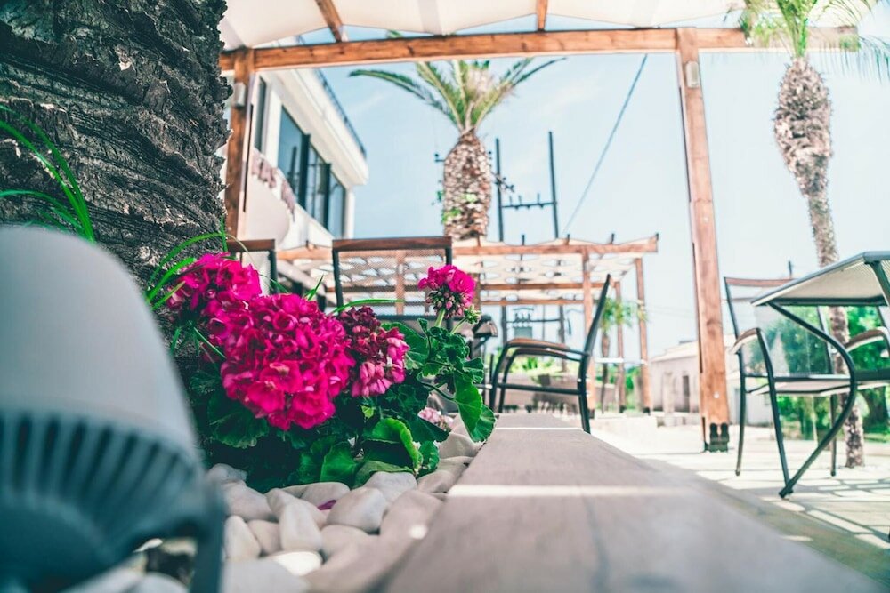 Фото Morfeas Hotel