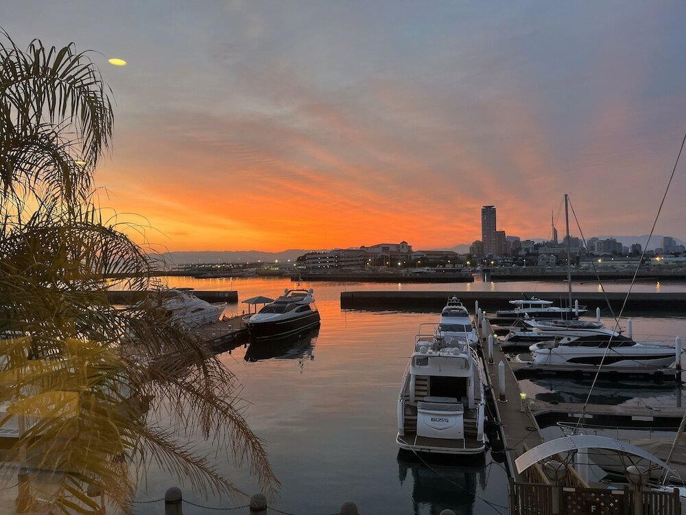 Фото Hotel Marinoa Resort Fukuoka