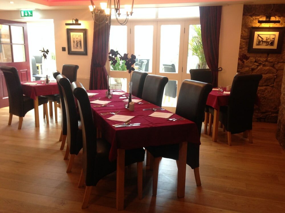 Фото The Waterwheel Inn