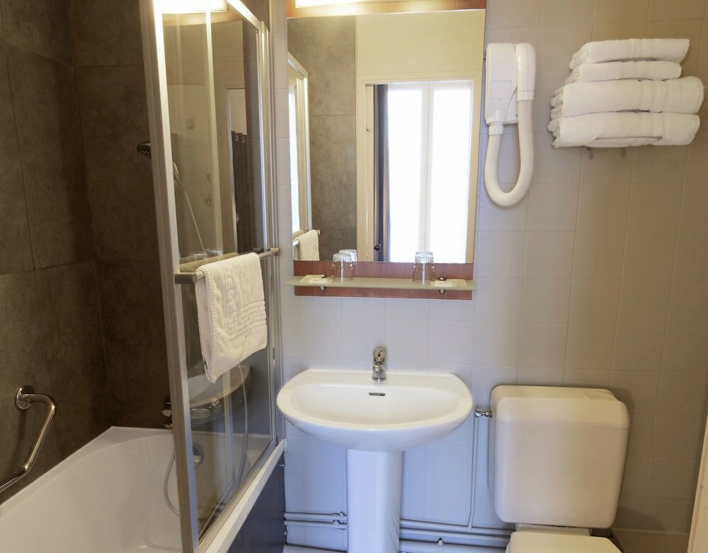 Фото Hotel Paris Villette