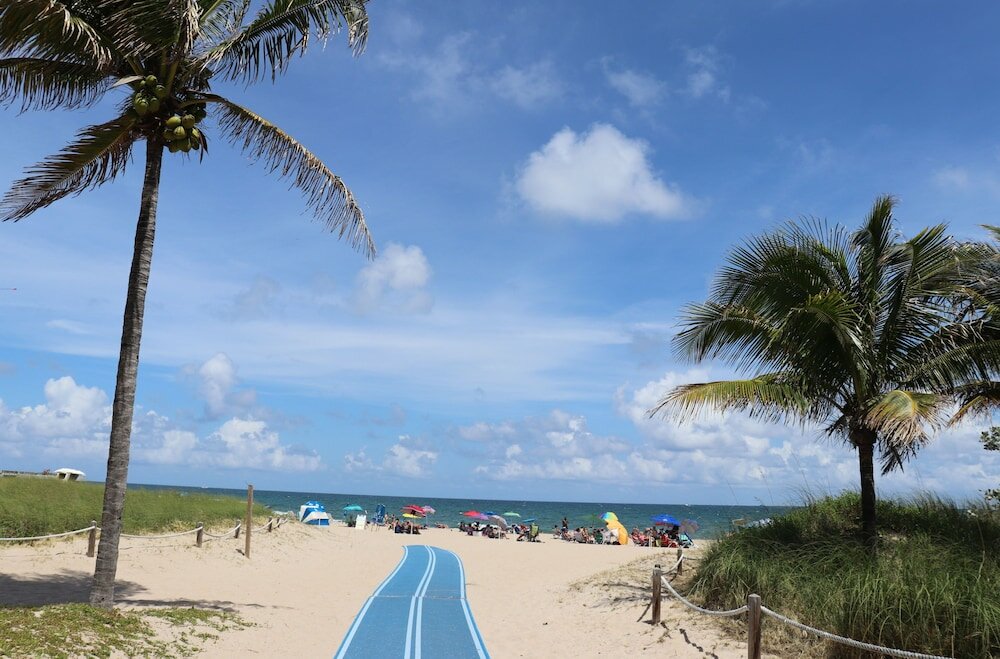 Фото Ocean Mile Hotel