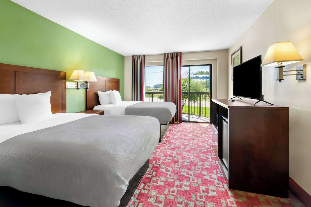 Фото Quality Inn Selma