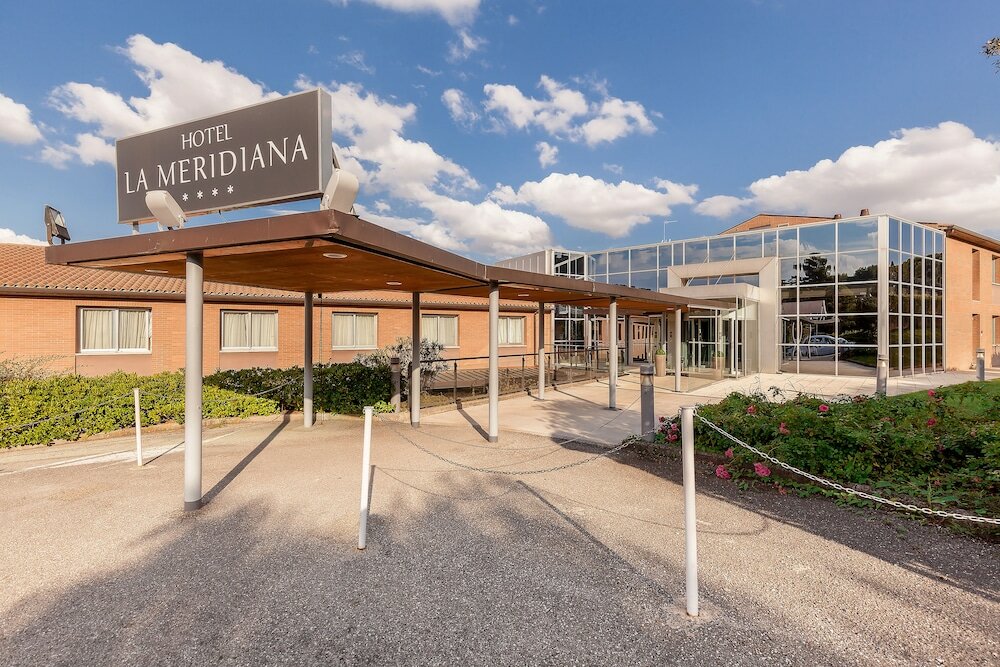 Фото La Meridiana Bleisure Hotel