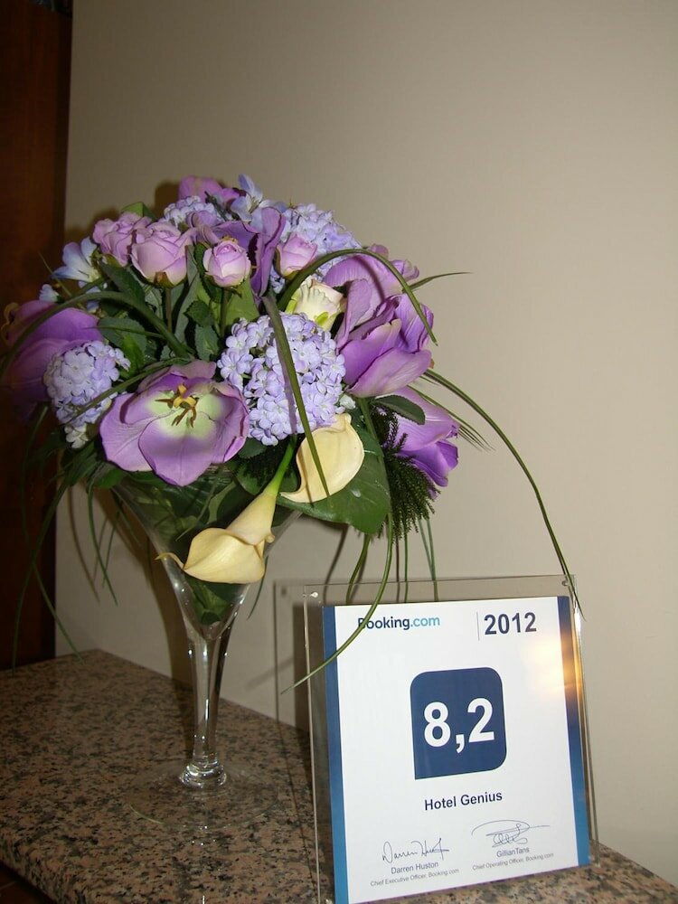 Фото Genius Hotel