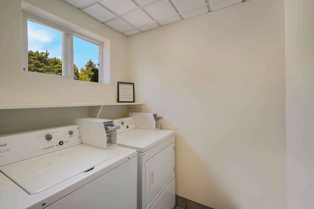 Фото Best Western Cottage Grove Inn