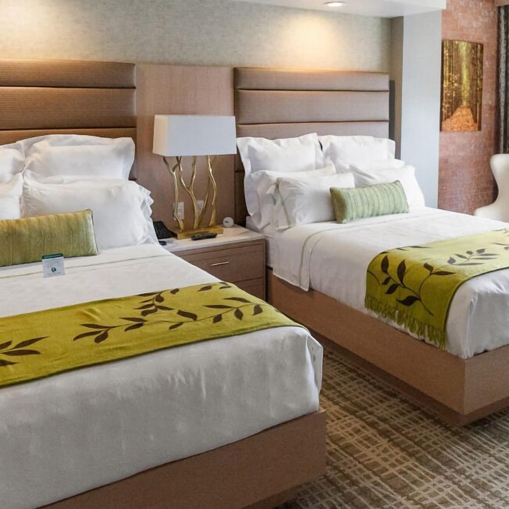 Фото The Fredonia Hotel and Convention Center