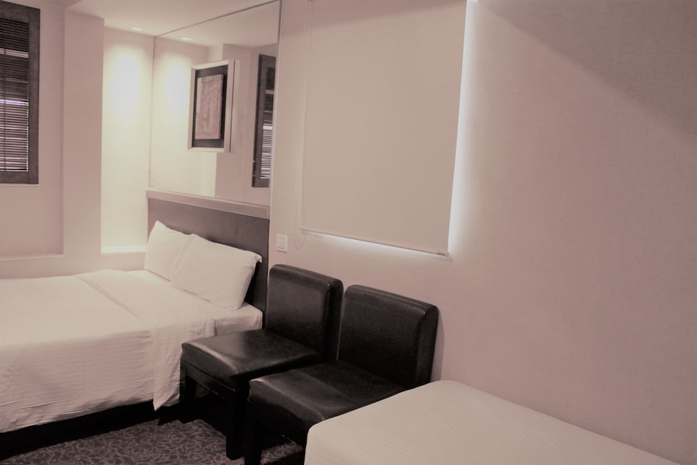 Фото Oriental Lander Hotel