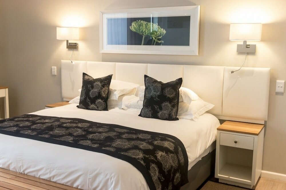 Фото Royal St. Andrews Hotel, Conference Centre & SPA