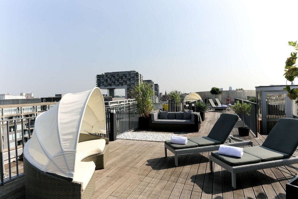 Фото Art'otel Cologne, part of Radisson Hotel Group