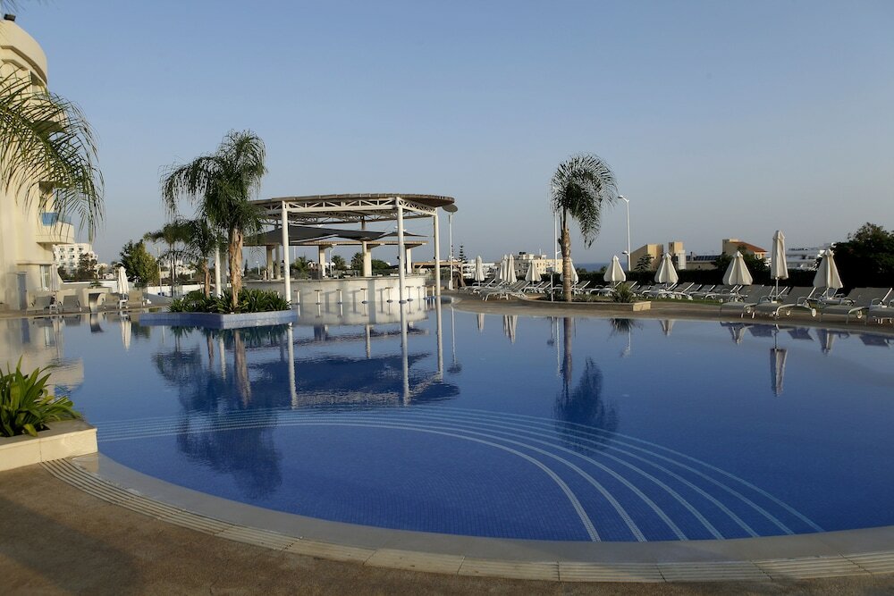 Фото Sunrise Oasis