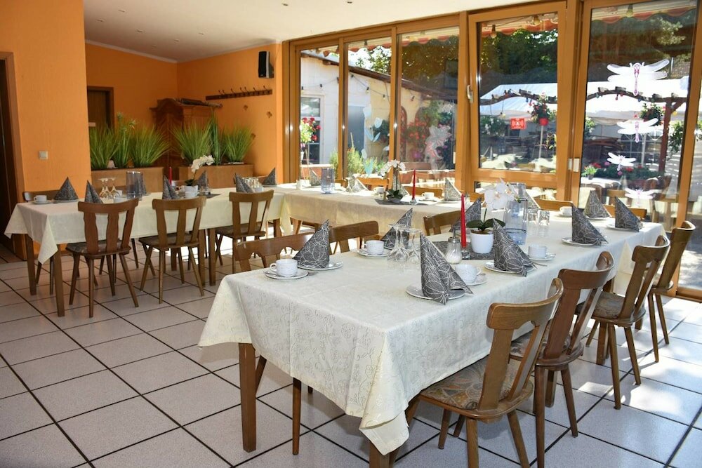 Фото Hotel Restaurant Alt Wehlheiden