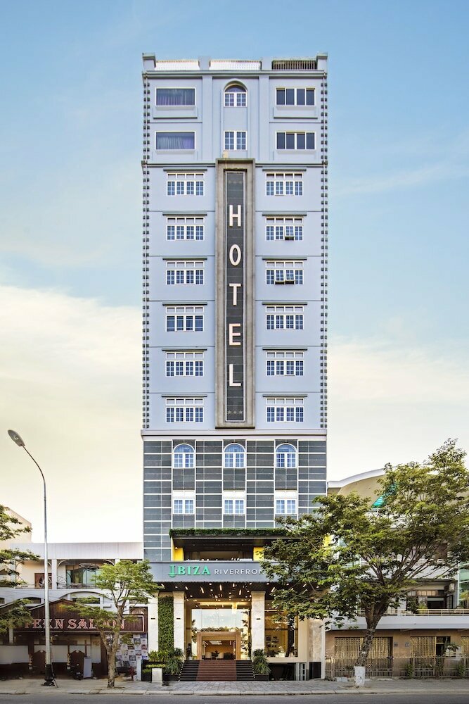 Hotel Ibiza Riverfront Da Nang Hotel Powered by Aston, Da Nang, photo