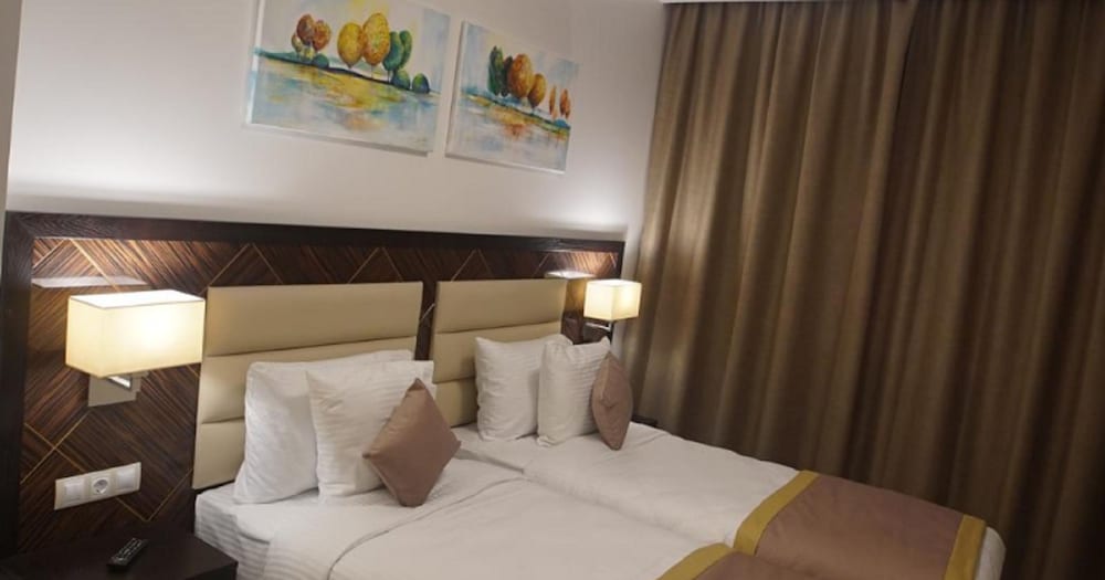 Фото Best Night 2