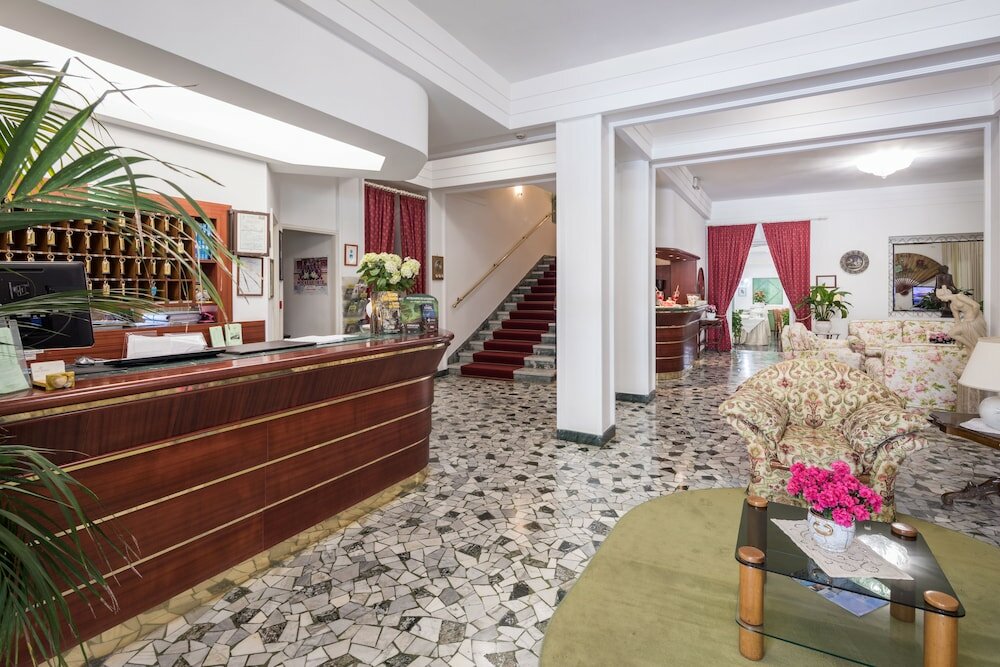 Фото Hotel Astor Victoria