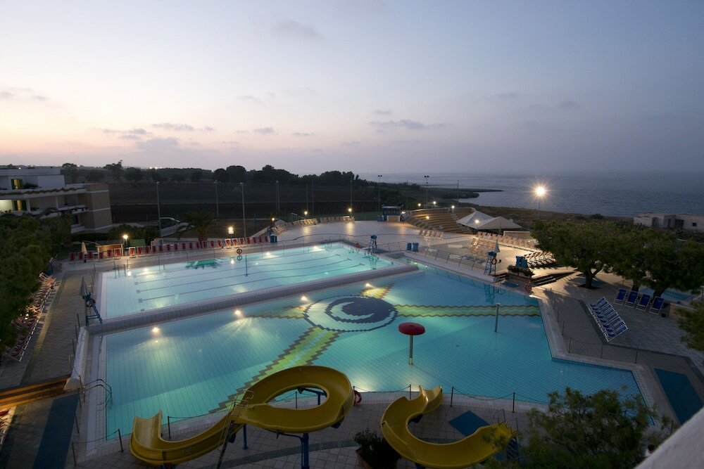 Фото Hotel Villaggio Cala Corvino