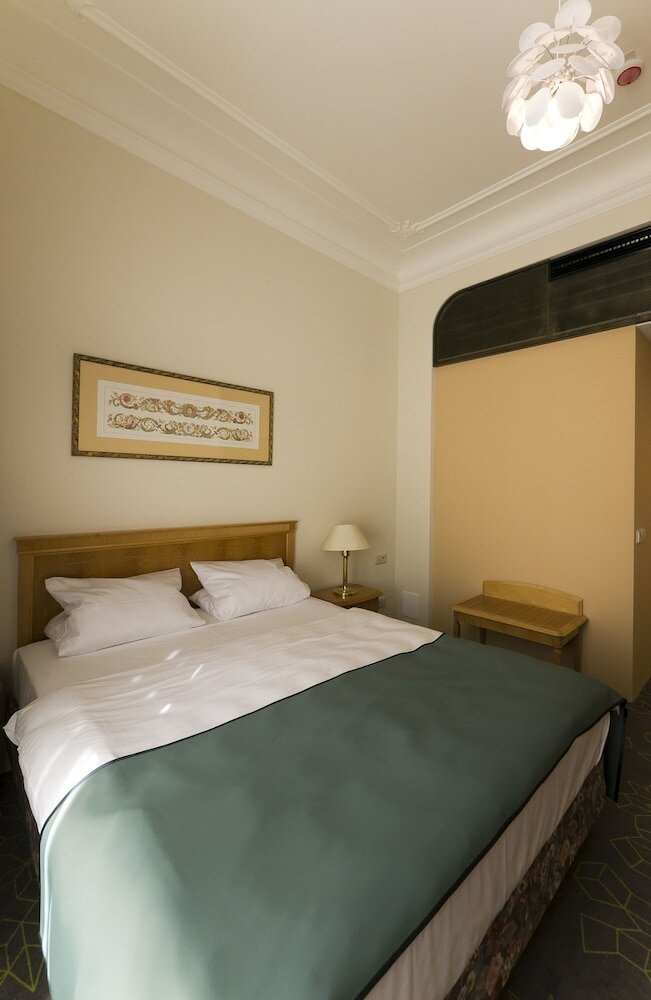 Фото Grandhotel Ambassador National House