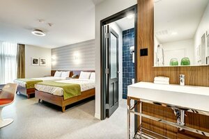 Гостиница Hotel Uville Montreal