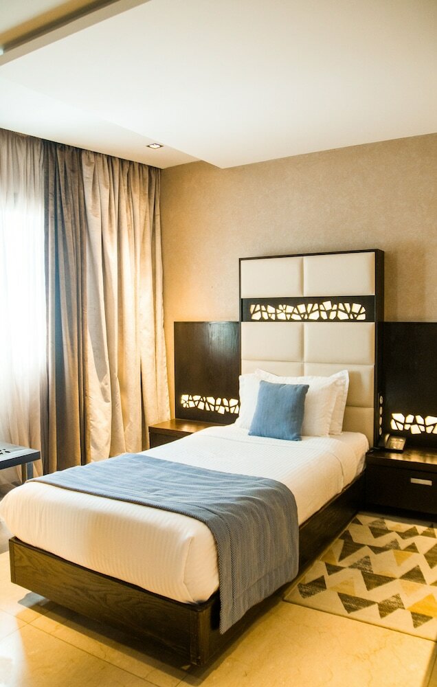 Фото 24991631808