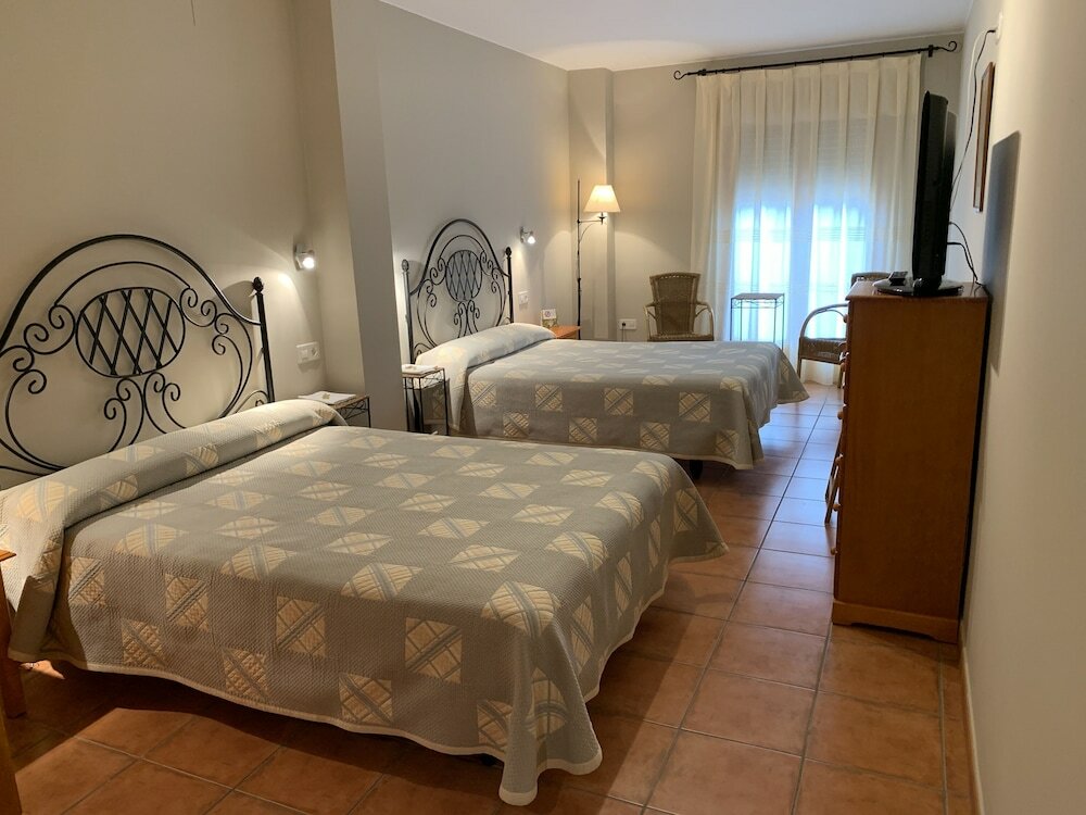 Фото Hotel Castellote