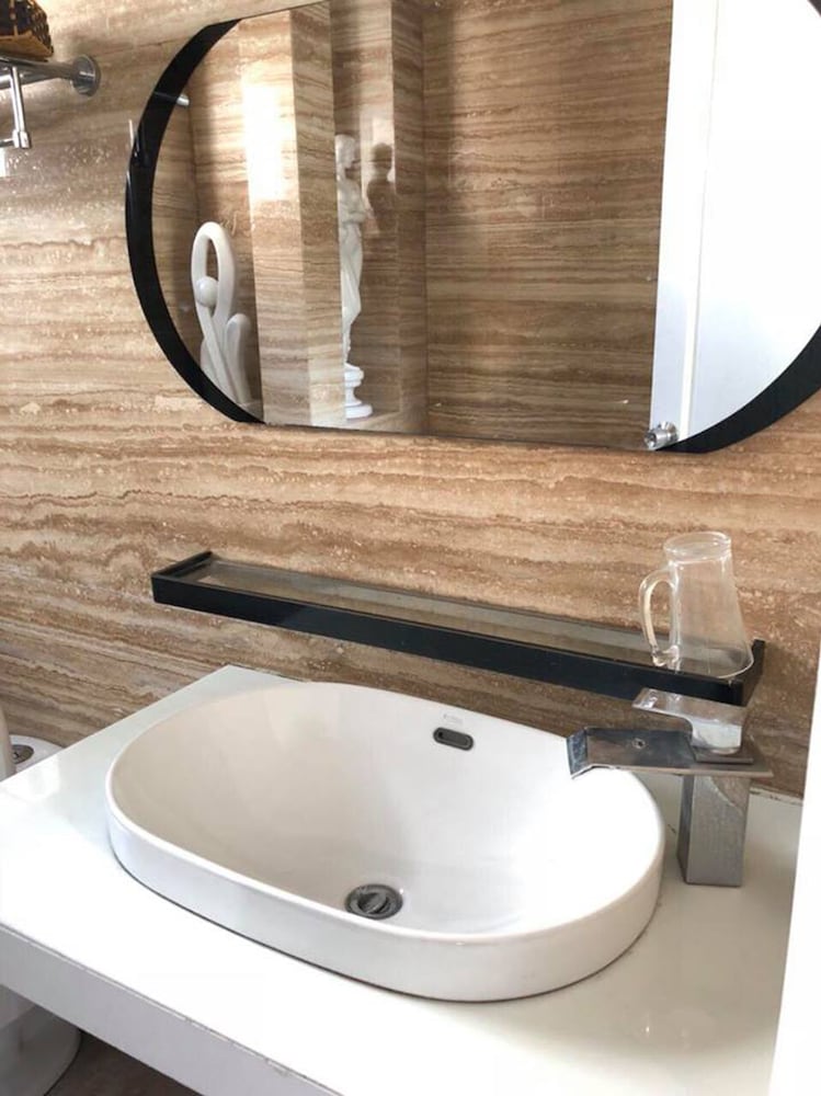 Фото Daystar Hotel