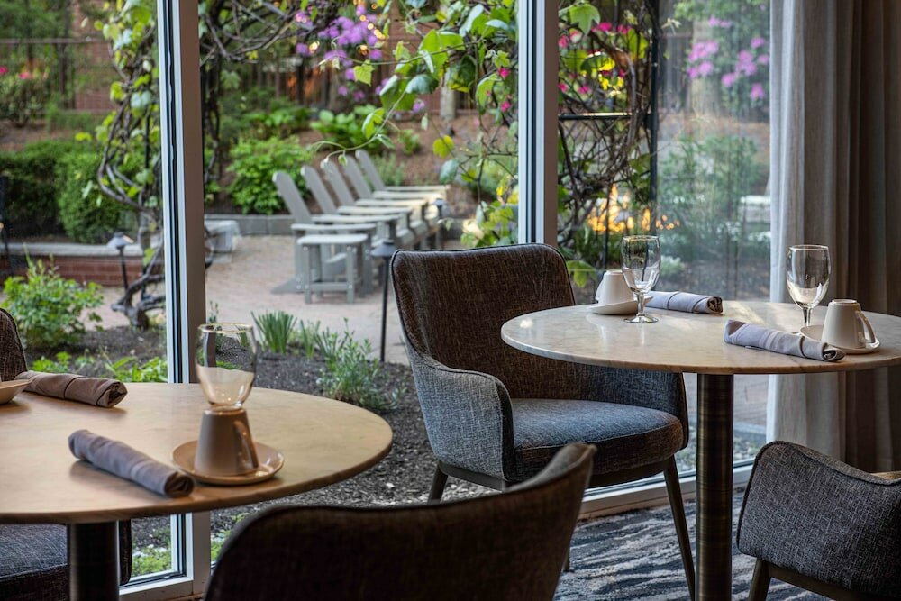 Фото Portland Harbor Hotel