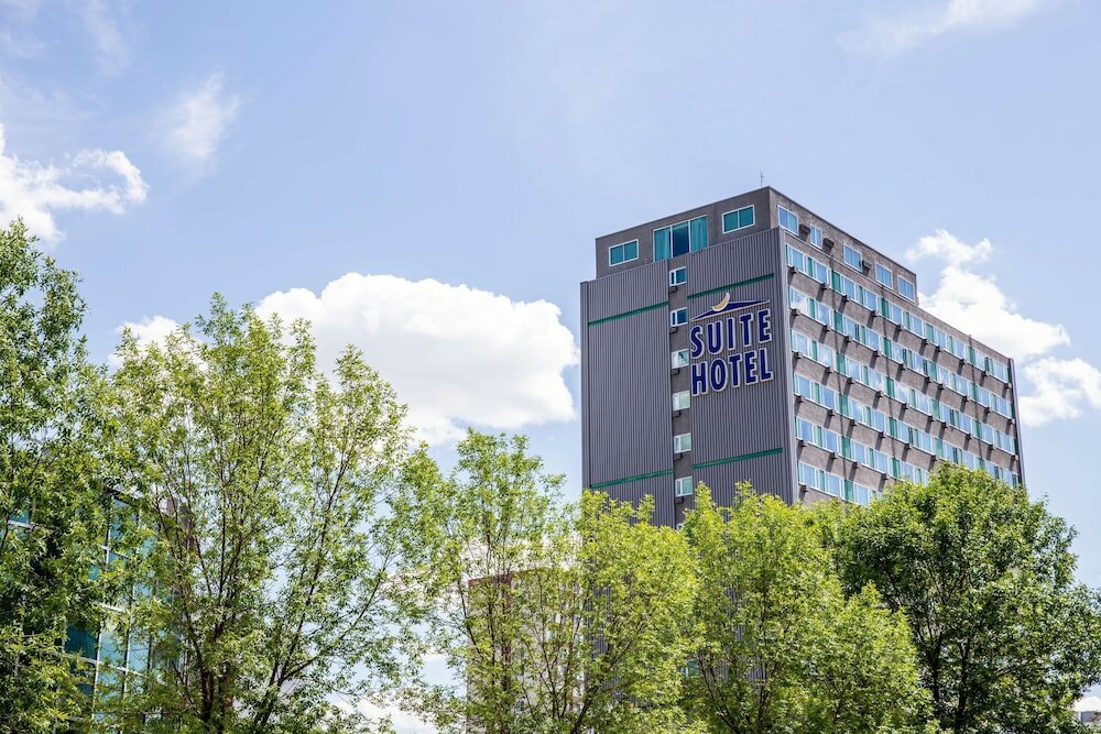 Фото Campus Tower Suite Hotel