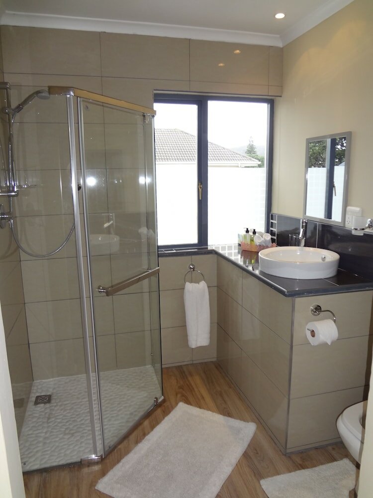 Фото Walker Bay Manor