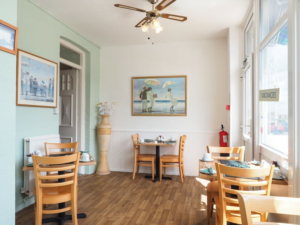 Фото By The Sea Bed and Breakfast