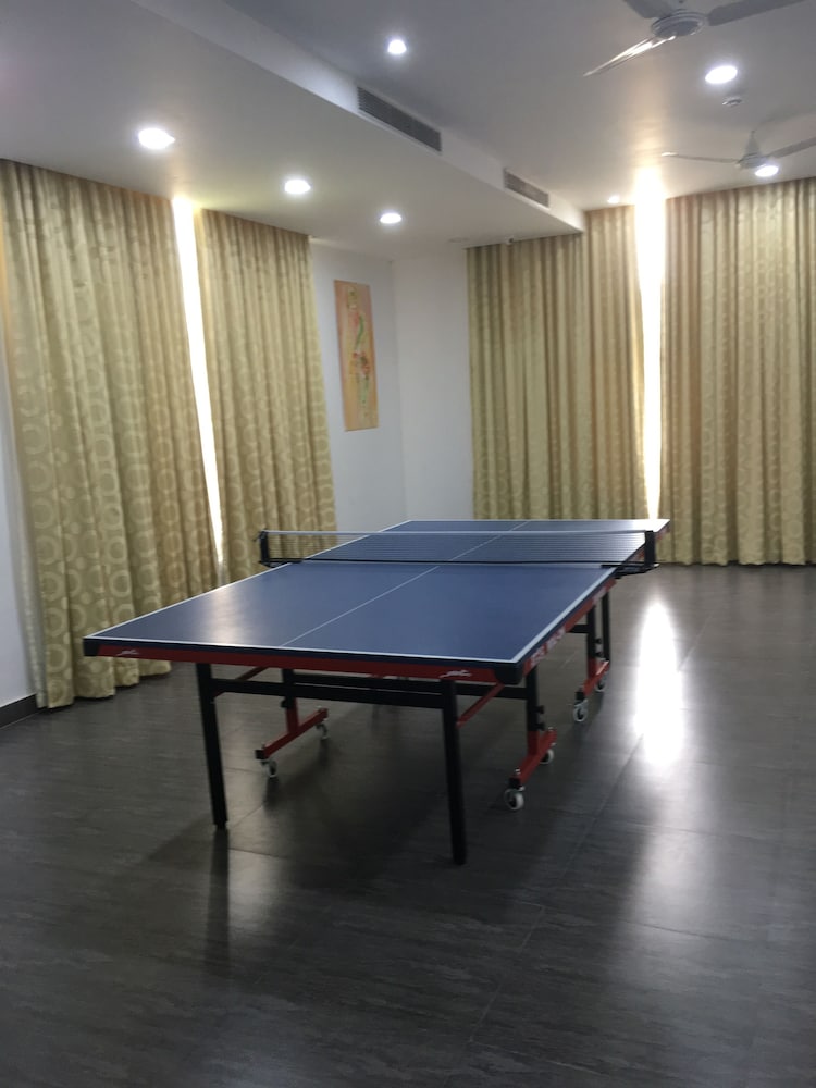 Фото Landmark Pallavaa Beach Resort