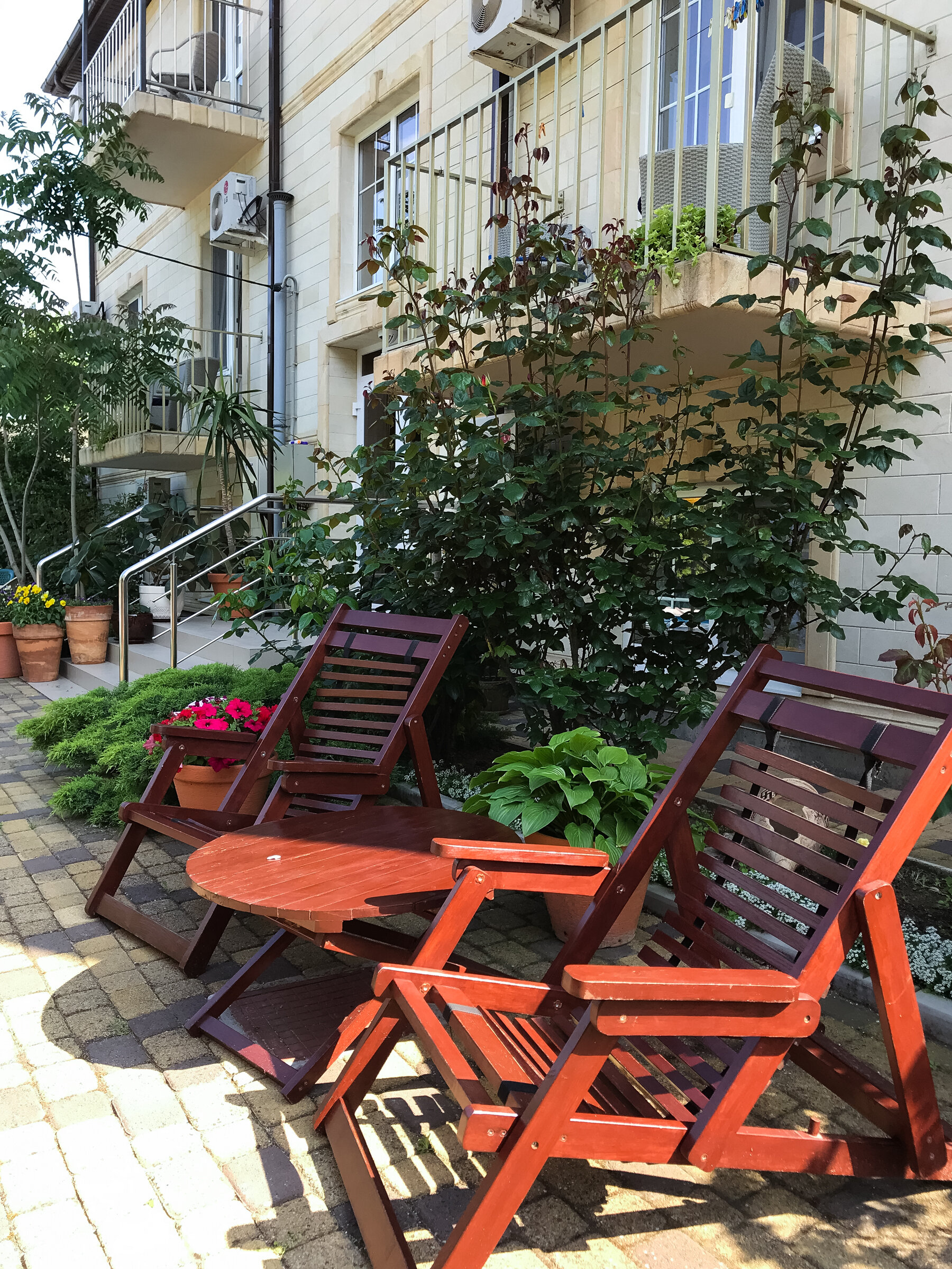 Фото отеля 2