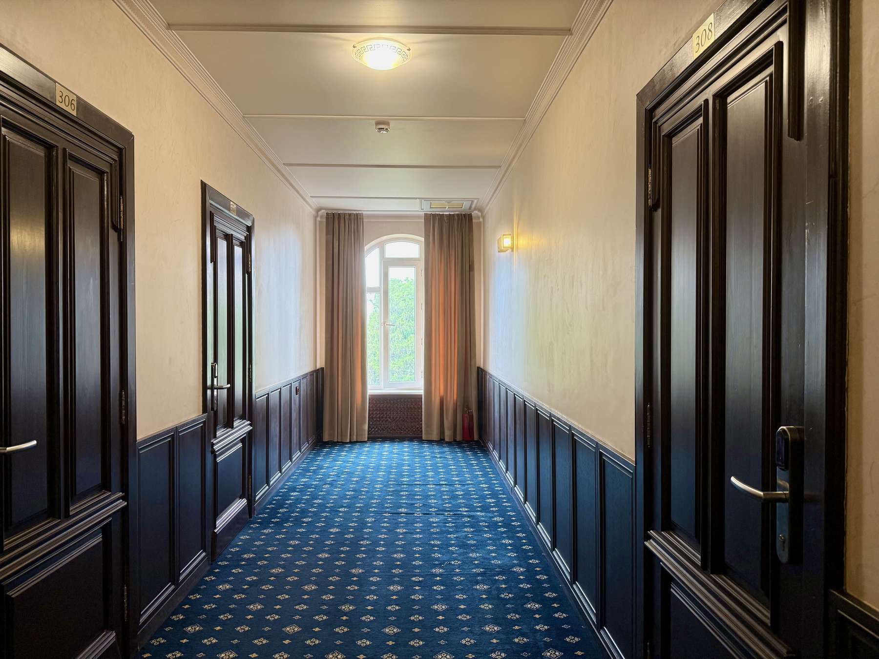 Фото Bridge от Травел Хотелс Антураж