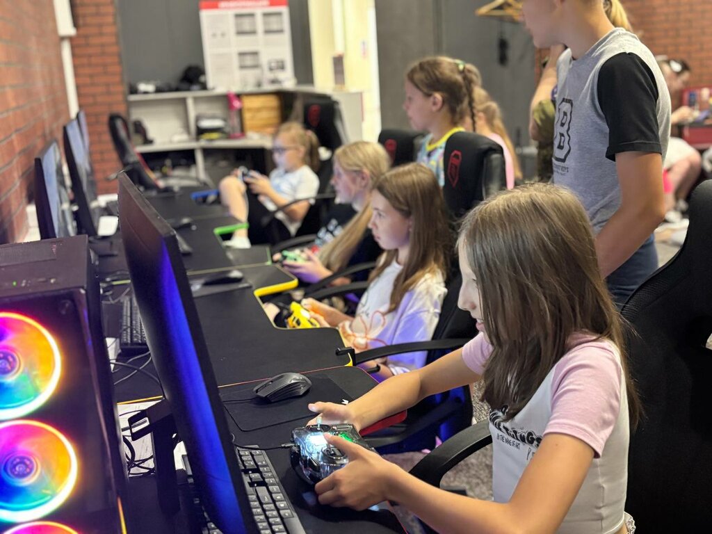 Entertainment center Дрон центр Виражи, Lubercy, photo