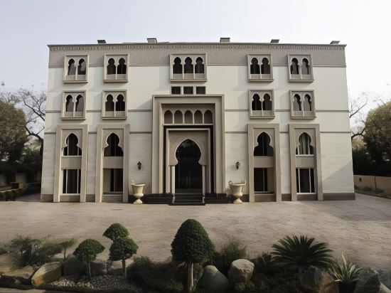 Фото Heritage Luxury Suites- All Suite hotel