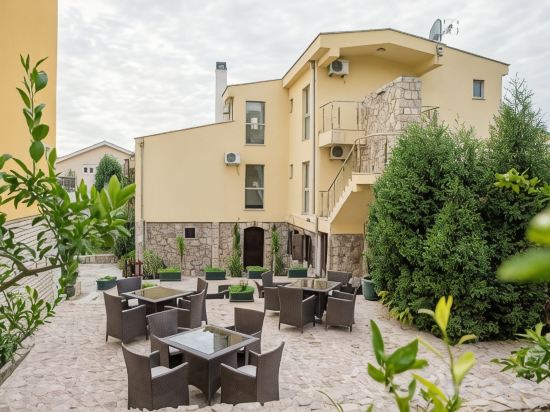 Фото Hotel Crnogorska Kuca